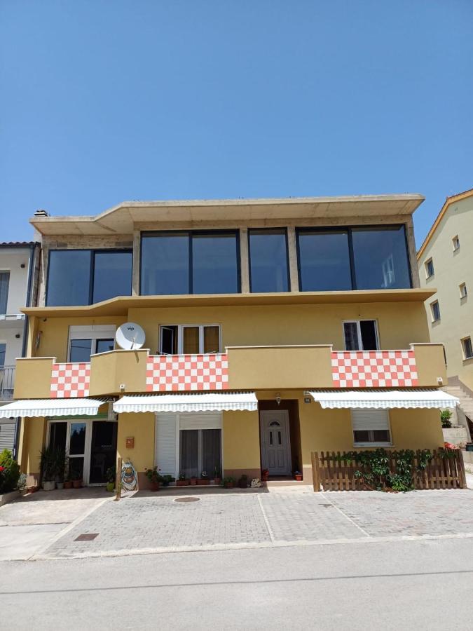 Apartment Ljubicic Podstrana Eksteriør billede