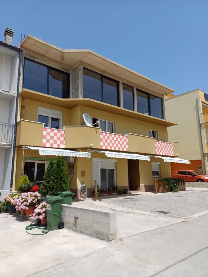 Apartment Ljubicic Podstrana Eksteriør billede